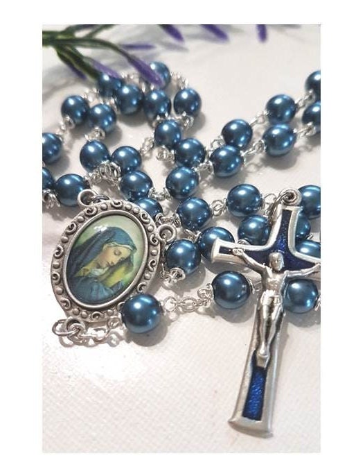 Sorrowful Mother Blue Rosary,Blue Metallic Pearl Rosary with Our Lady Of Sorrow, Mother Mary in Blue Catholic Beads,Virgin Mary Medal