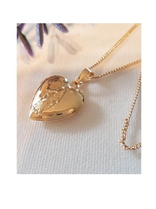 Miraculous Medal Locket,18K Gold Filled Heart Locket,Gold Heart Pendant with Virgin Mary,Photo Locket Heart Necklace,Gold Blessed Mother