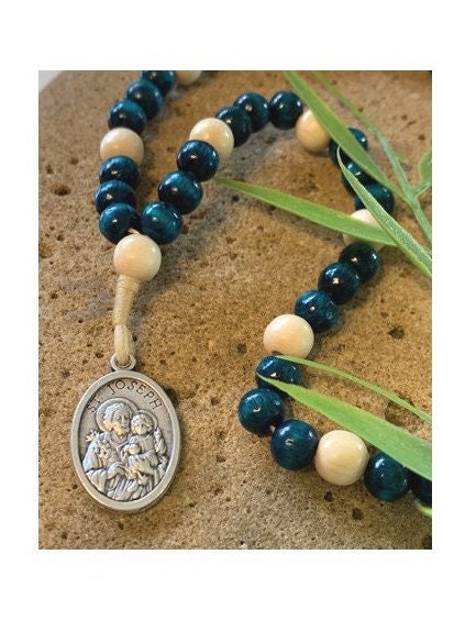 St Joseph Chaplet, Saint Joseph Rosary Chaplet, How to Read the Chaplet, Holy Family Medal, Wooden Beads Chaplet, Gift for Husband