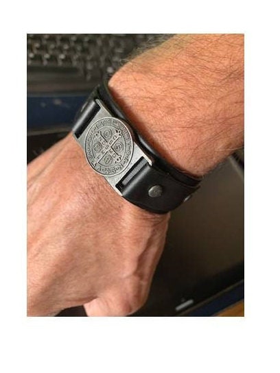 St Benedict Leather Bracelet,Genuine Leather Tan Wristband,Men's Saint Benedict Belt ,Black Leather Strap, Double Sided Medal Patron Saint