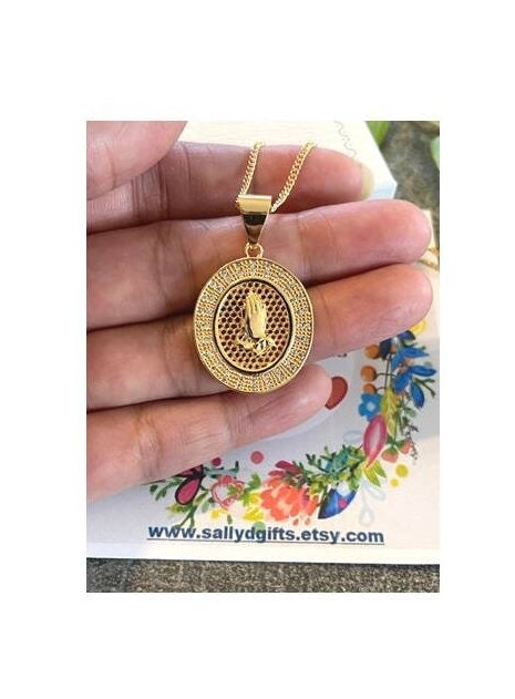 18KT Gold Filled Praying Hands Necklace, Religious Necklace Praying Hand, Oval Pray Hands Medal , Adults Gold Christian Medal, Unisex Gift