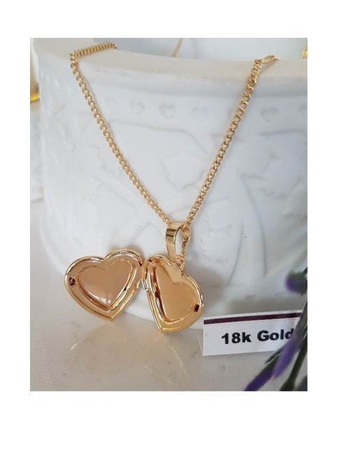Gold Filled Heart Locket/Shiny 18Kt Gold Filled Locket Pendant,Hearts Photo Charm,Necklace for Her,Memorial Gifts,Mothers Day Jewelry