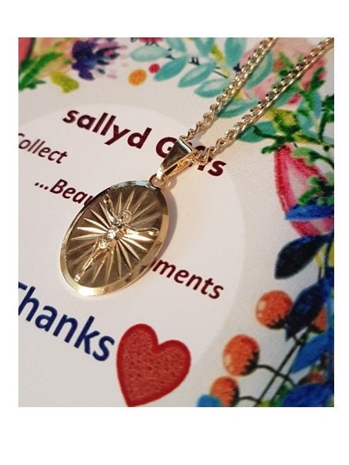 Gold Filled Jesus Crucifixion Medal Necklace/18K Gold Filled Risen Christ Charm Pendant/Gold Filled Oval Crucifixion Medal /Easter Gifts