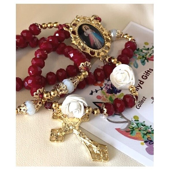 Divine Mercy Rosary, Garnet Rosary with Divine Mercy, Handcrafted Red Glass Rosary with Jesus, Gold Crucifix Jesus Medal, Gold Prayer Beads