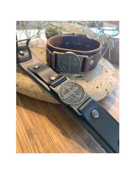 St Benedict Leather Bracelet,Genuine Leather Tan Wristband,Men's Saint Benedict Belt ,Black Leather Strap, Double Sided Medal Patron Saint